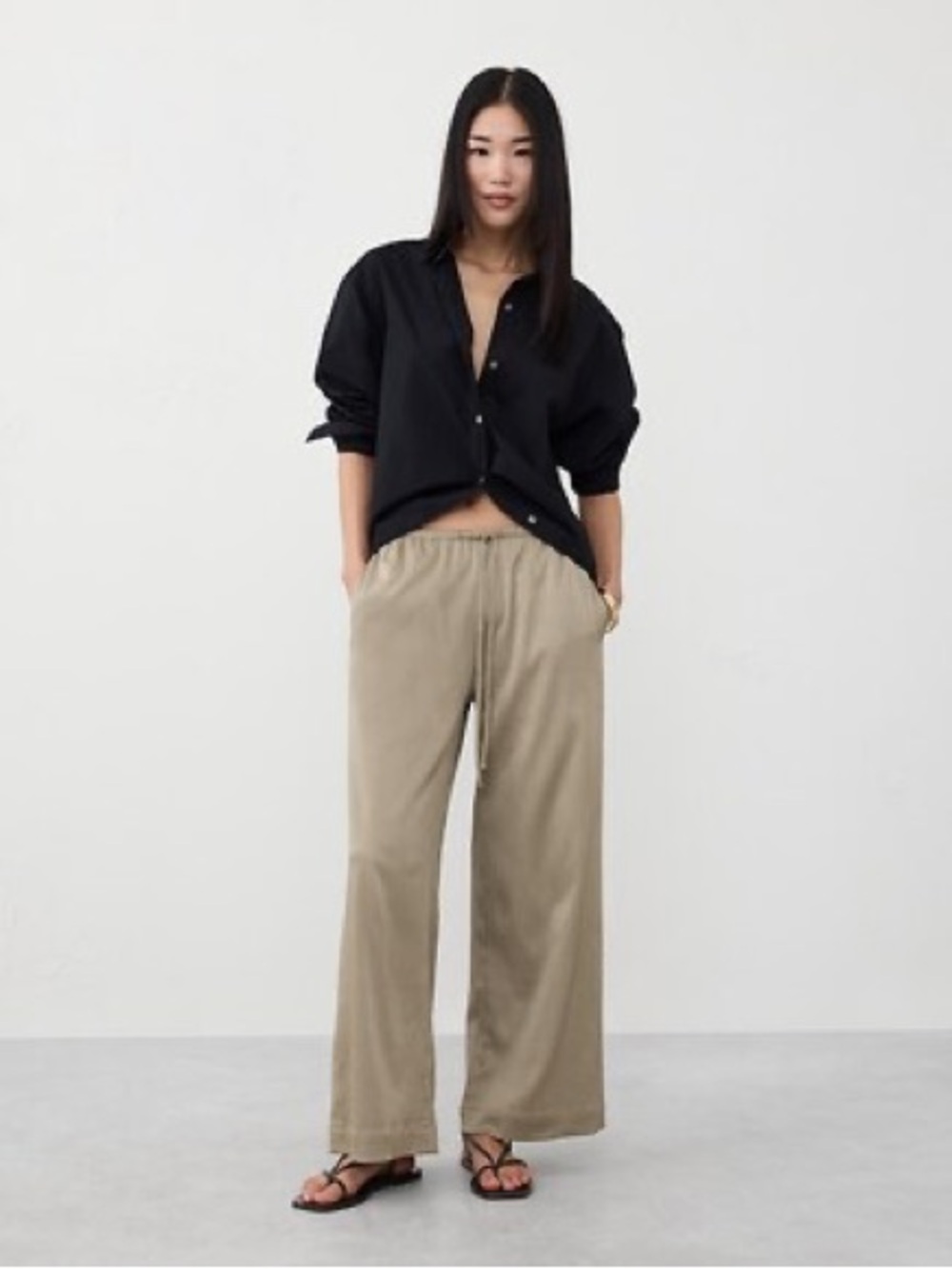 Banana Republic Wide-Leg Crinkled Satin Pull-on Pant